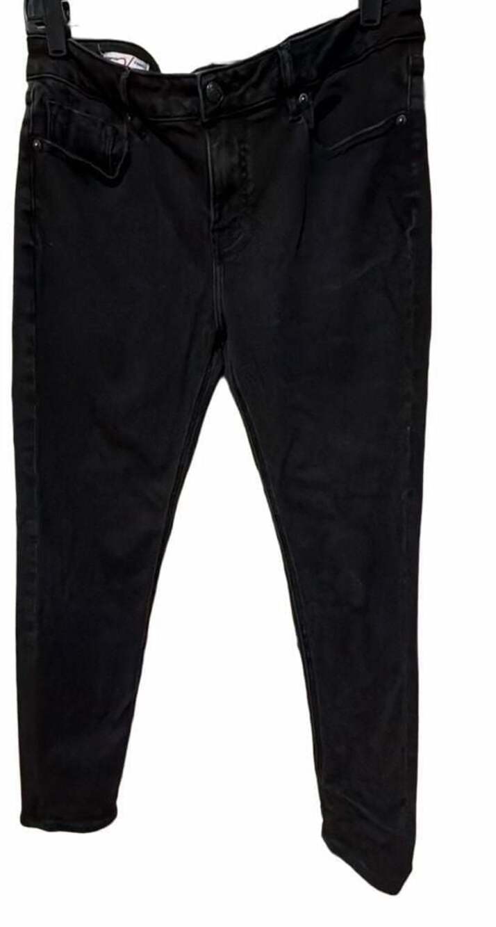 Vigoss Black Ankle High Rise Jeans
